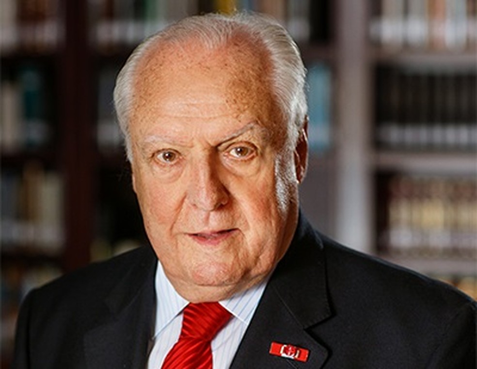René Ariel Dotti é homenageado pelo Conselho Pleno da OAB